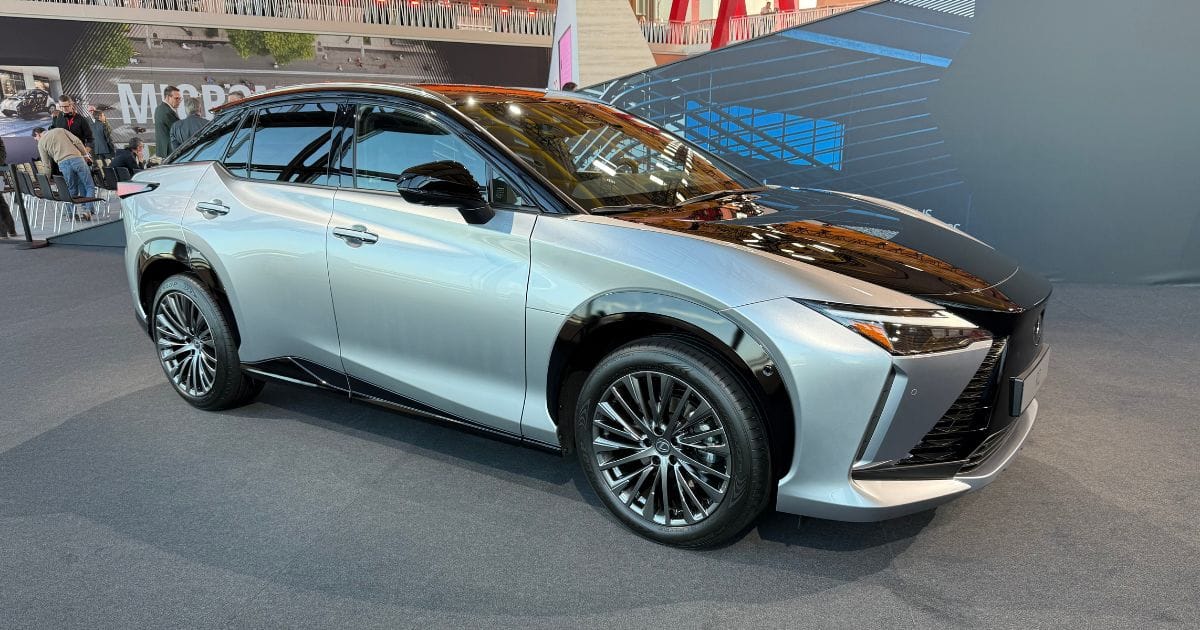 Lexus uppdaterar RZ och lovar 3 elbilar inom 12 månader – video